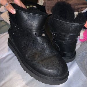 UGG leather short ankle boots